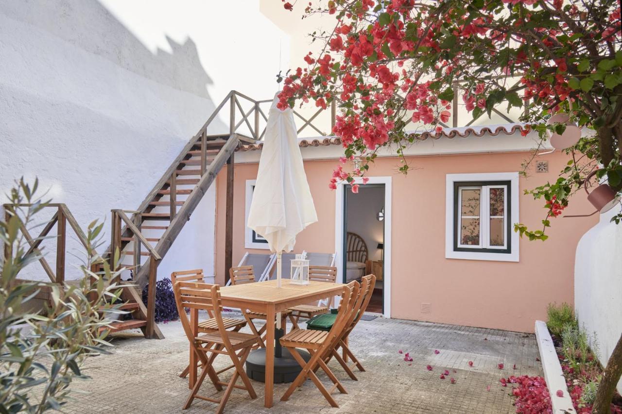 Amazing Terrace And Riverview In Historical Lisbon Bagian luar foto